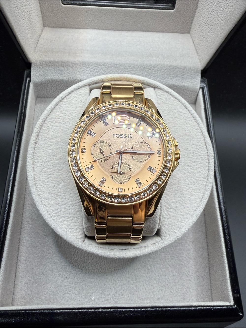 Fossil Riley ES2811 Gold Tone Crystal Watch Womens 38.6mm Rose Dial Multi 10 ATM